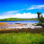 The Snuggly Sheep Shepherd Hut Campview Farm * Ballyshannon