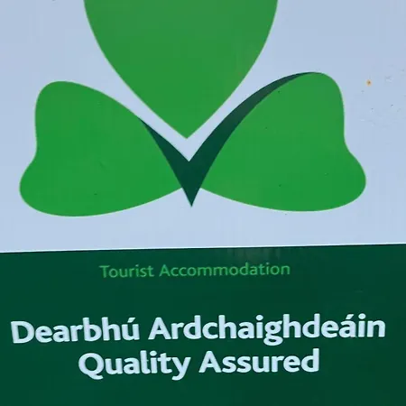 The Snuggly Sheep Shepherd Hut Campview Farm