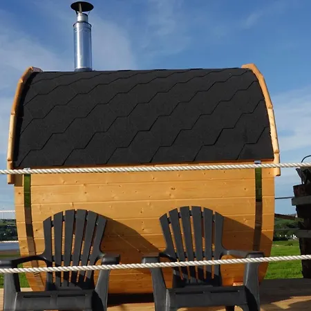 The Snuggly Sheep Shepherd Hut & Sauna Farm Διαμέρισμα *