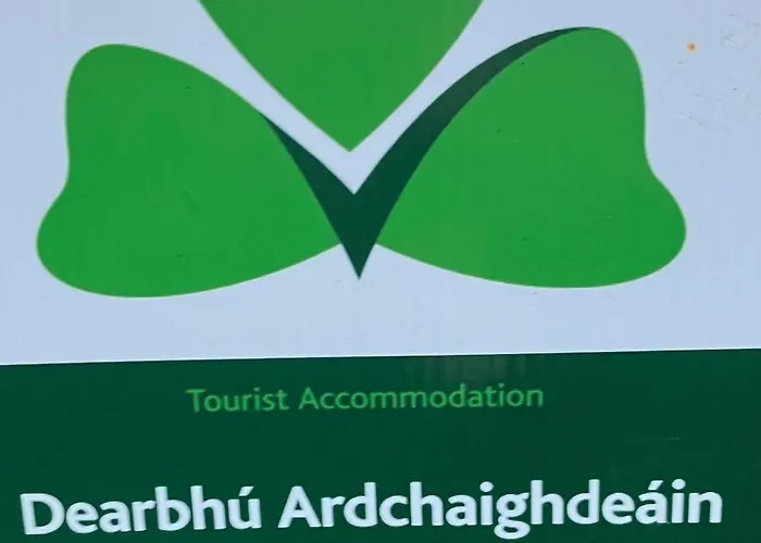 The Snuggly Sheep Shepherd Hut Campview Farm