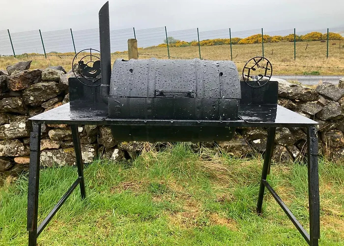 The Snuggly Sheep Shepherd Hut Campview Farm *